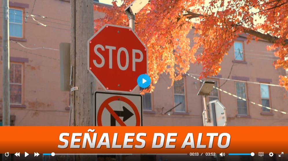 Stop Signs - Señales de Alto